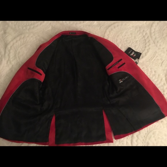 ❤️Flamin’ Red Velvet Blazer - Christmas 🎄 - Picture 3 of 8